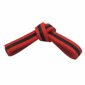 1. Kup: Ein gebundener Taekwondo Gürtel mit den Farben Rot und Schwarz